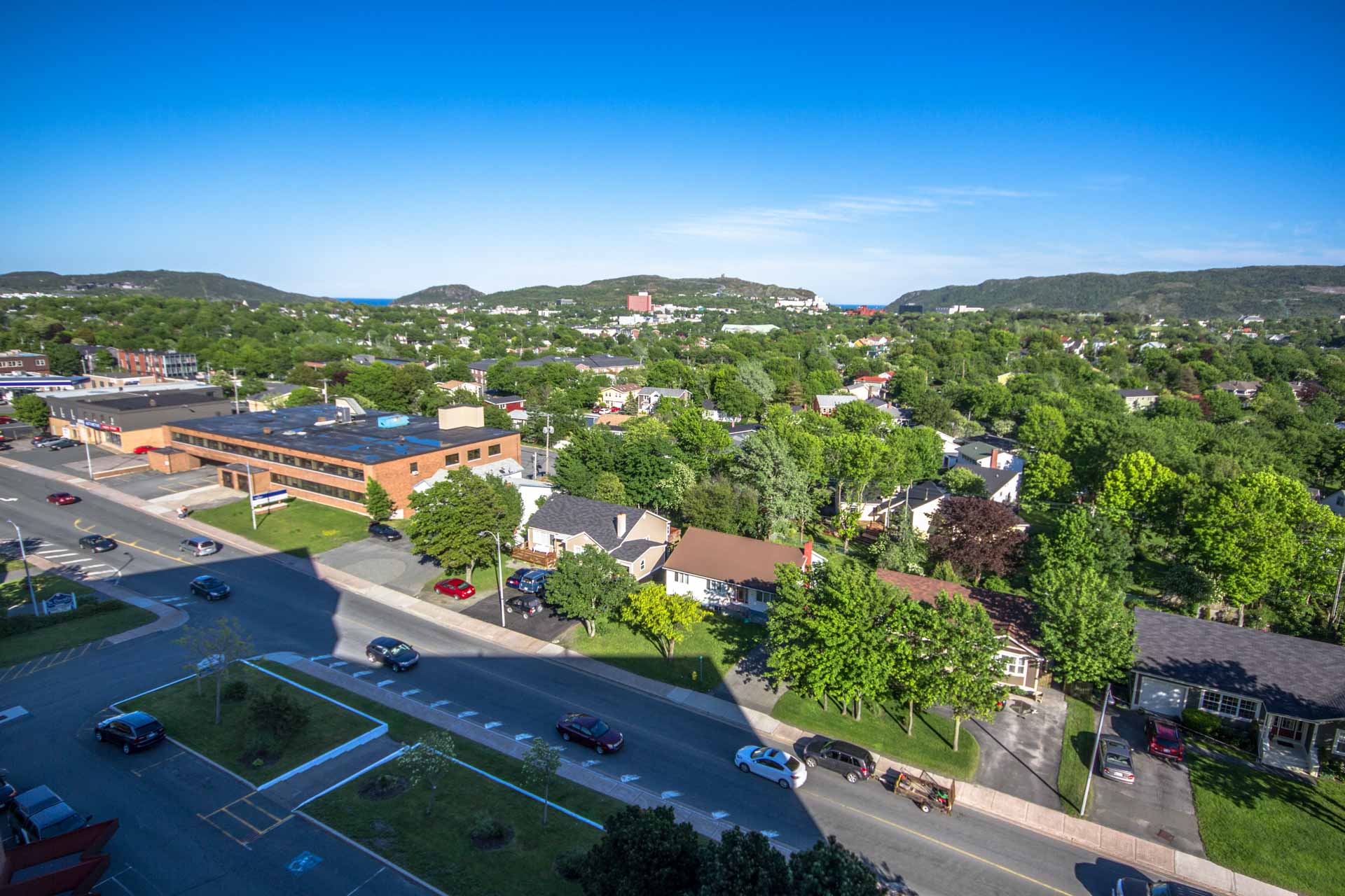 Elizabeth Towers Condo Corporation Perennial Management